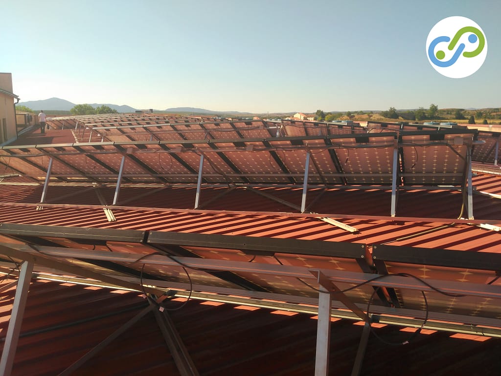 Energía fotovoltaica. Mantenimiento de placas solares en Albentosa. Enersoste S.L. Energías Renovables Segorbe