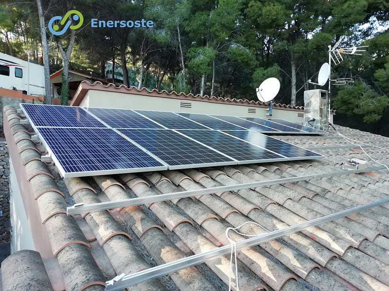 Instalación aislada de placas solares en Castellón